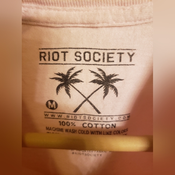 Mens Riot Society Sushi 🍣 Tee - Picture 3 of 4